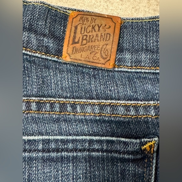 ⚡️Lucky Brand Dungaree Zoe Jean Bootcut Jeans – Medium Wash Size 2 - Picture 6 of 9